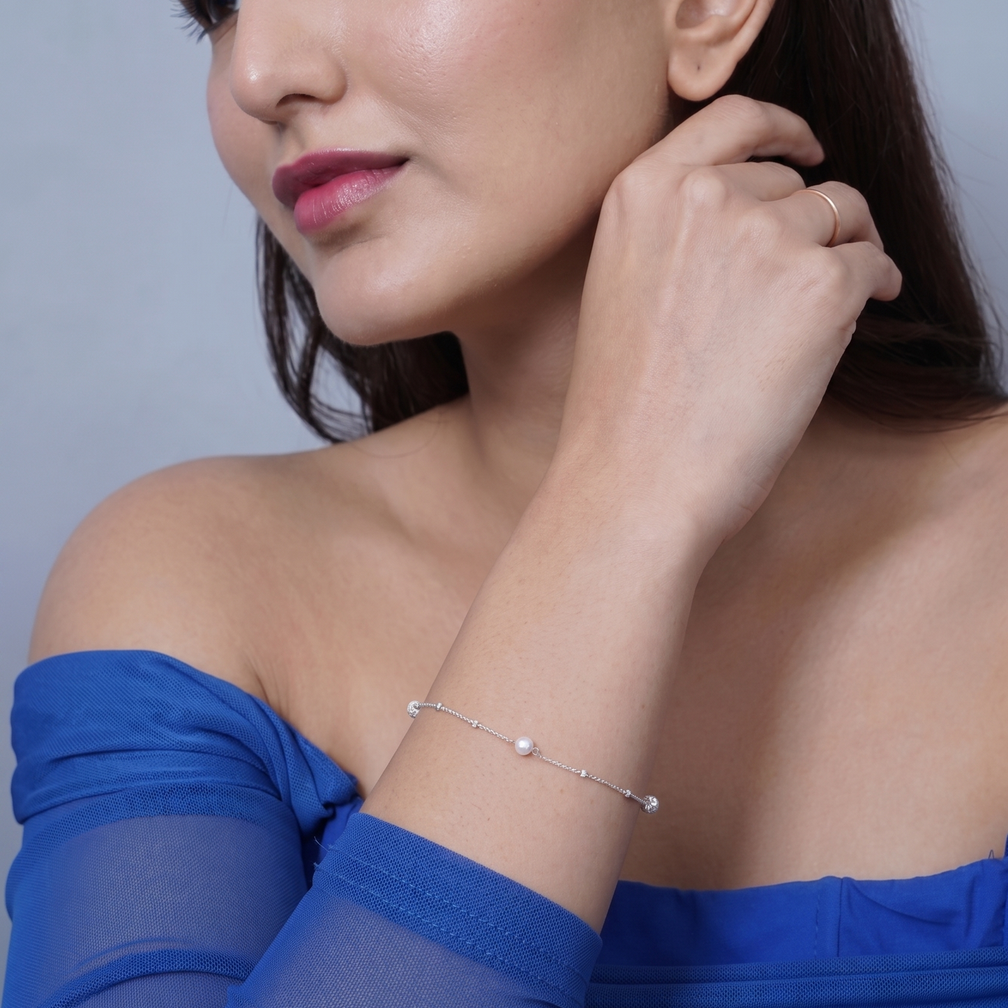 Dainty Premium Pearl Bracelet