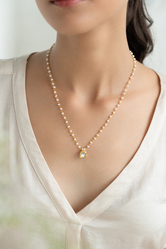 Pearl Beaded Kundan Square Pendant Necklace