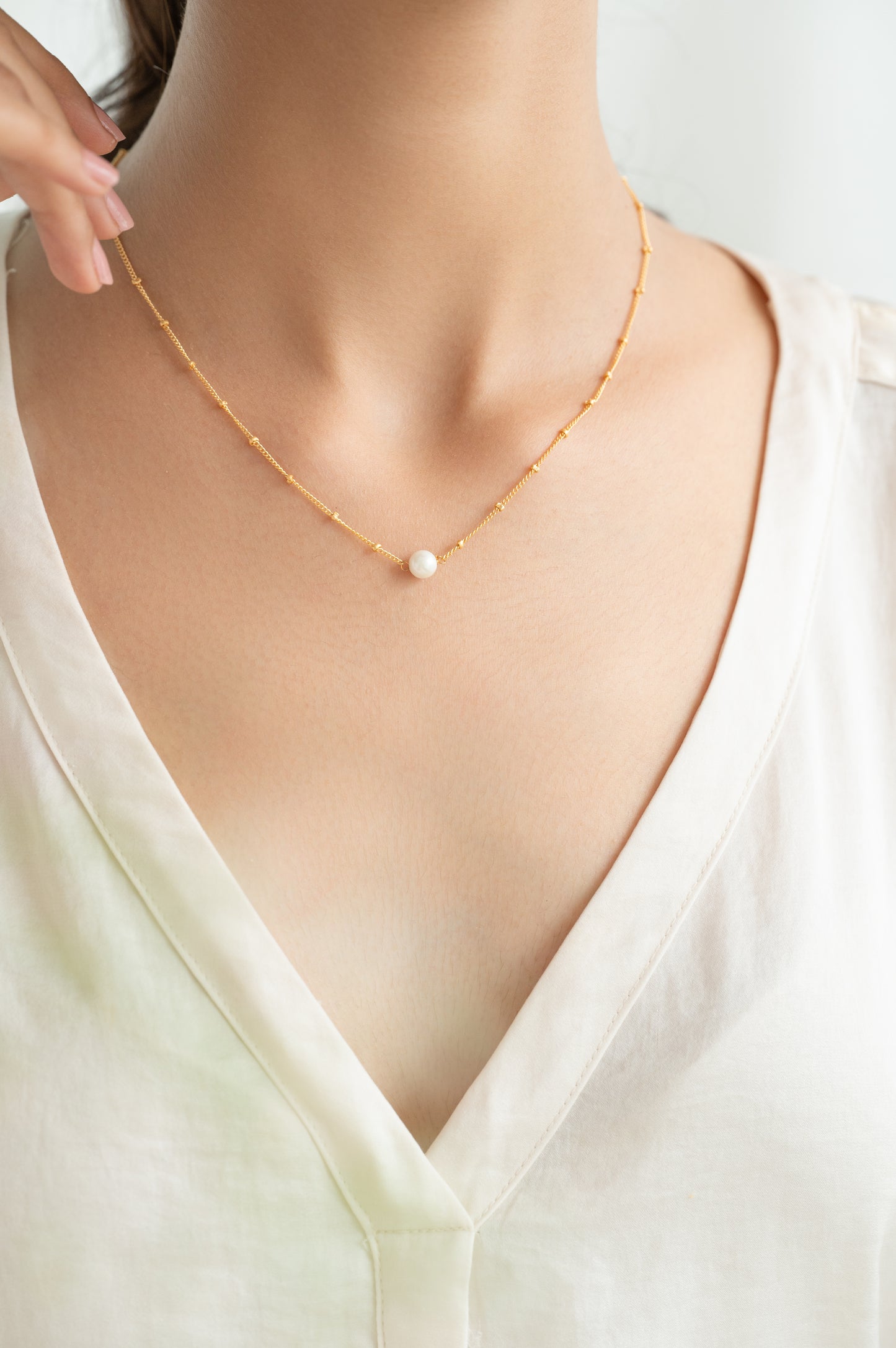 Dainty Single Pearl Necklace