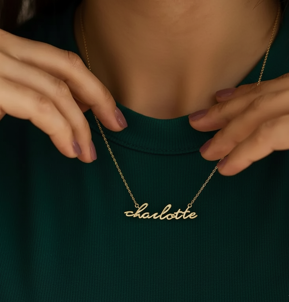 Italic Name Necklace Set