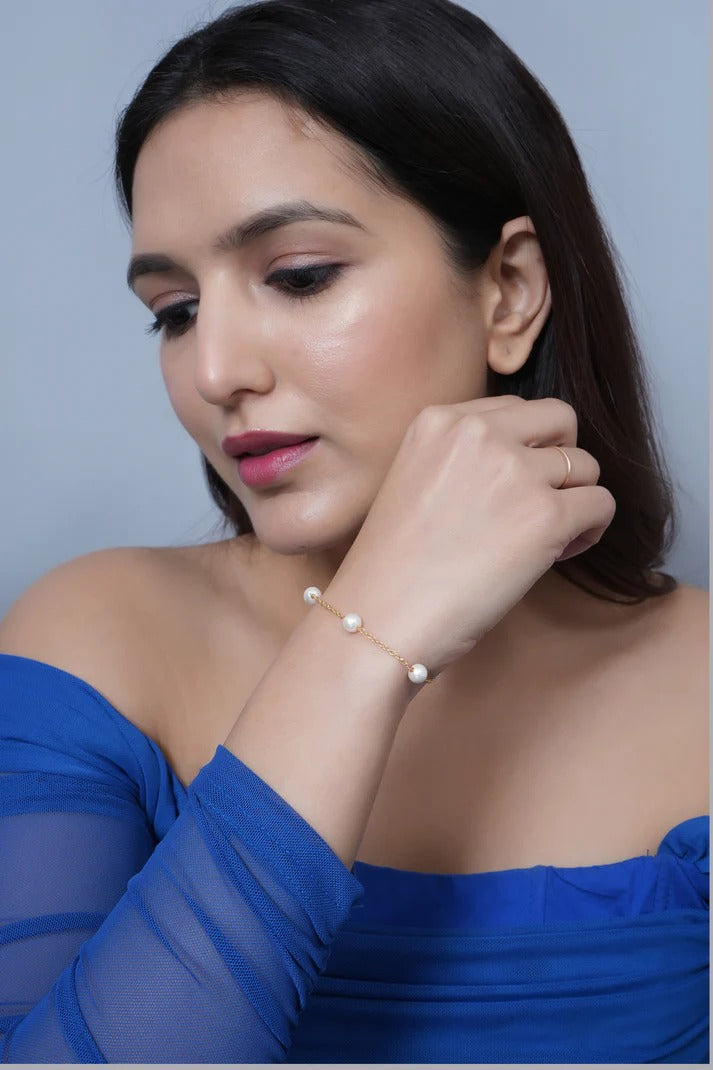 Premium Pearl Beaded Bracelet