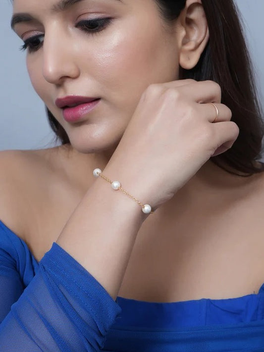 Premium Pearl Beaded Bracelet