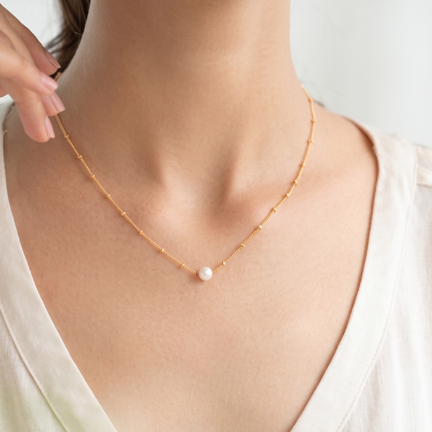 Dainty Single Pearl Necklace