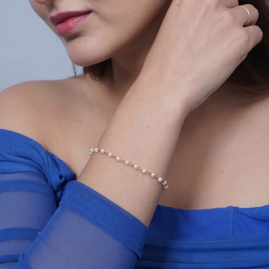 Minimal Premium Pearl Bracelet