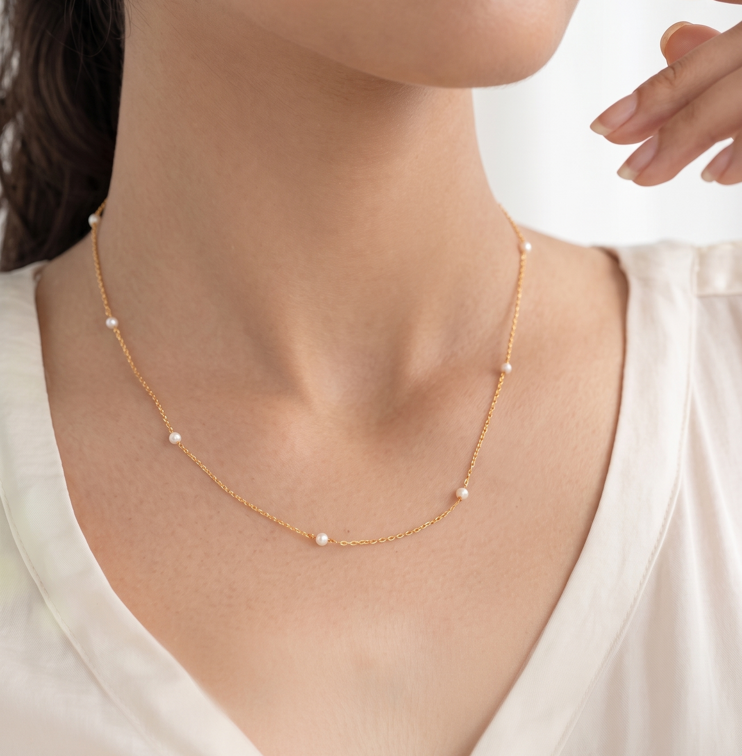 Multi Pearl Station Everyday Necklace