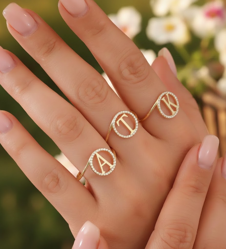 Personalised Initial Diamond Like Rings