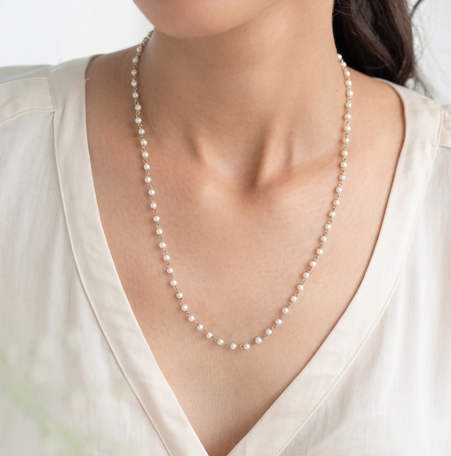 Silver Tone Minimal Pearl Necklace